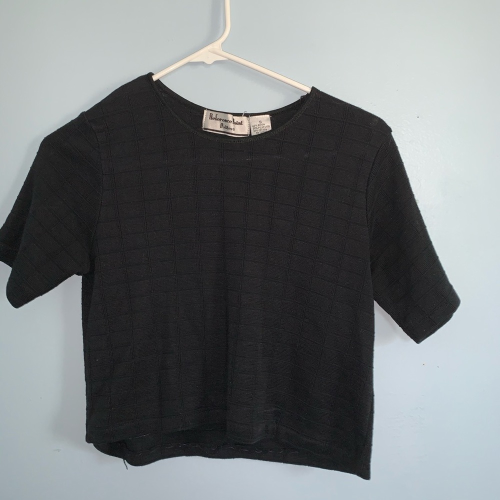 Black short sleeve shirt